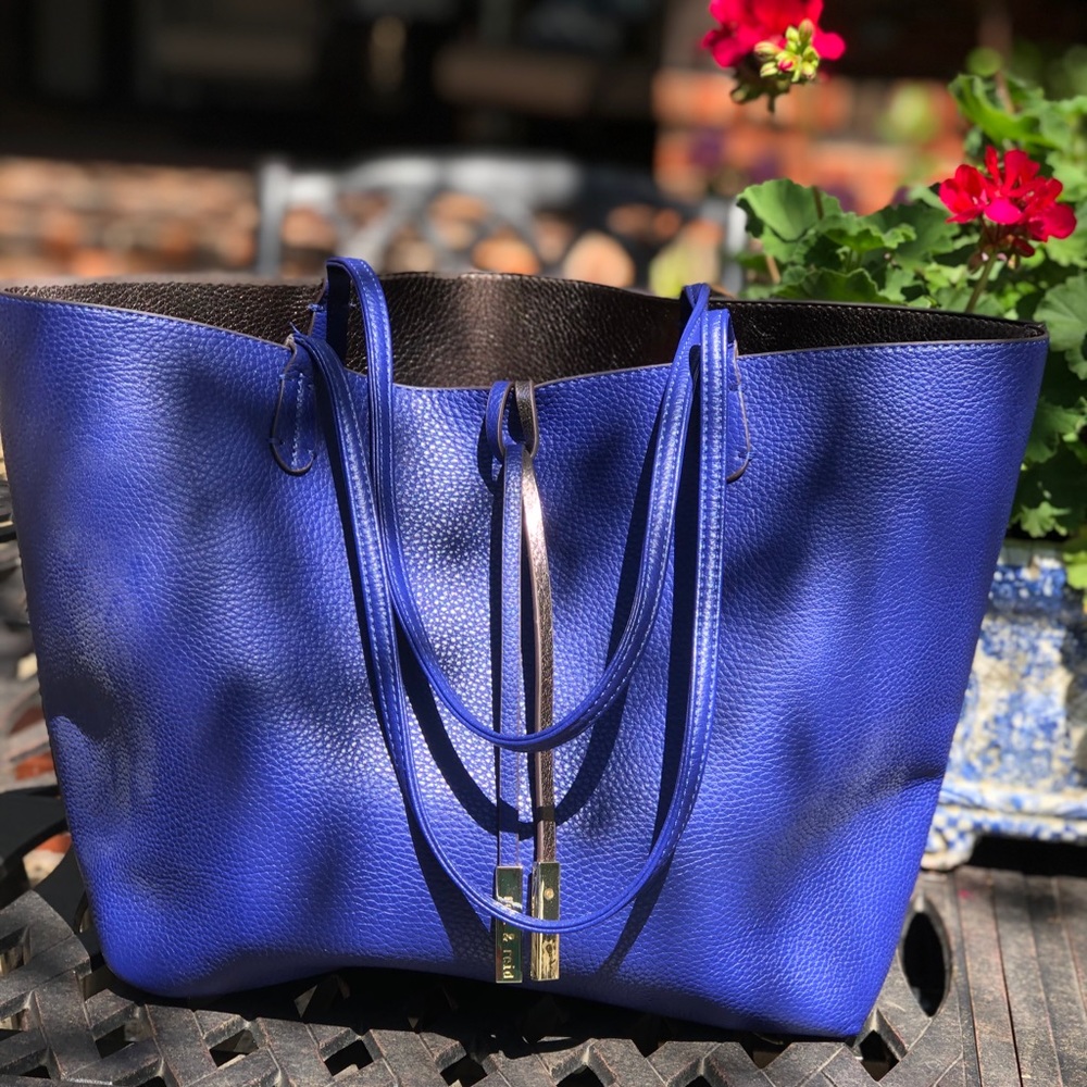Remi and Reid blue tote